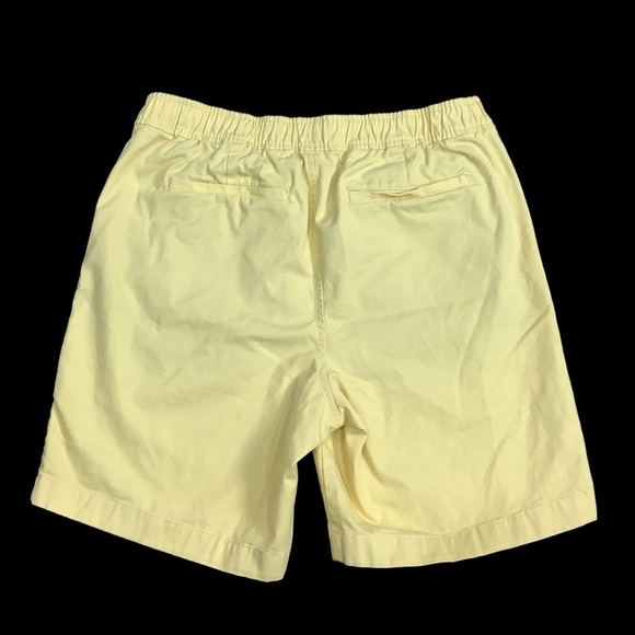 Men's L.L. Bean Medium 32 - 34 Shorts Yellow Chino Khakis Stretch Elastic Waist - Picture 3 of 8